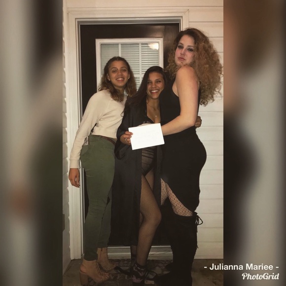 Guess dress - Picture 1 of 5